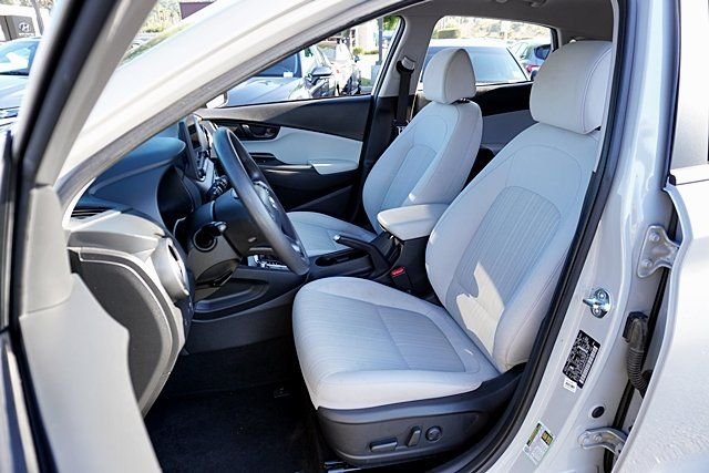 Used 2023 Silver Hyundai SEL image 14