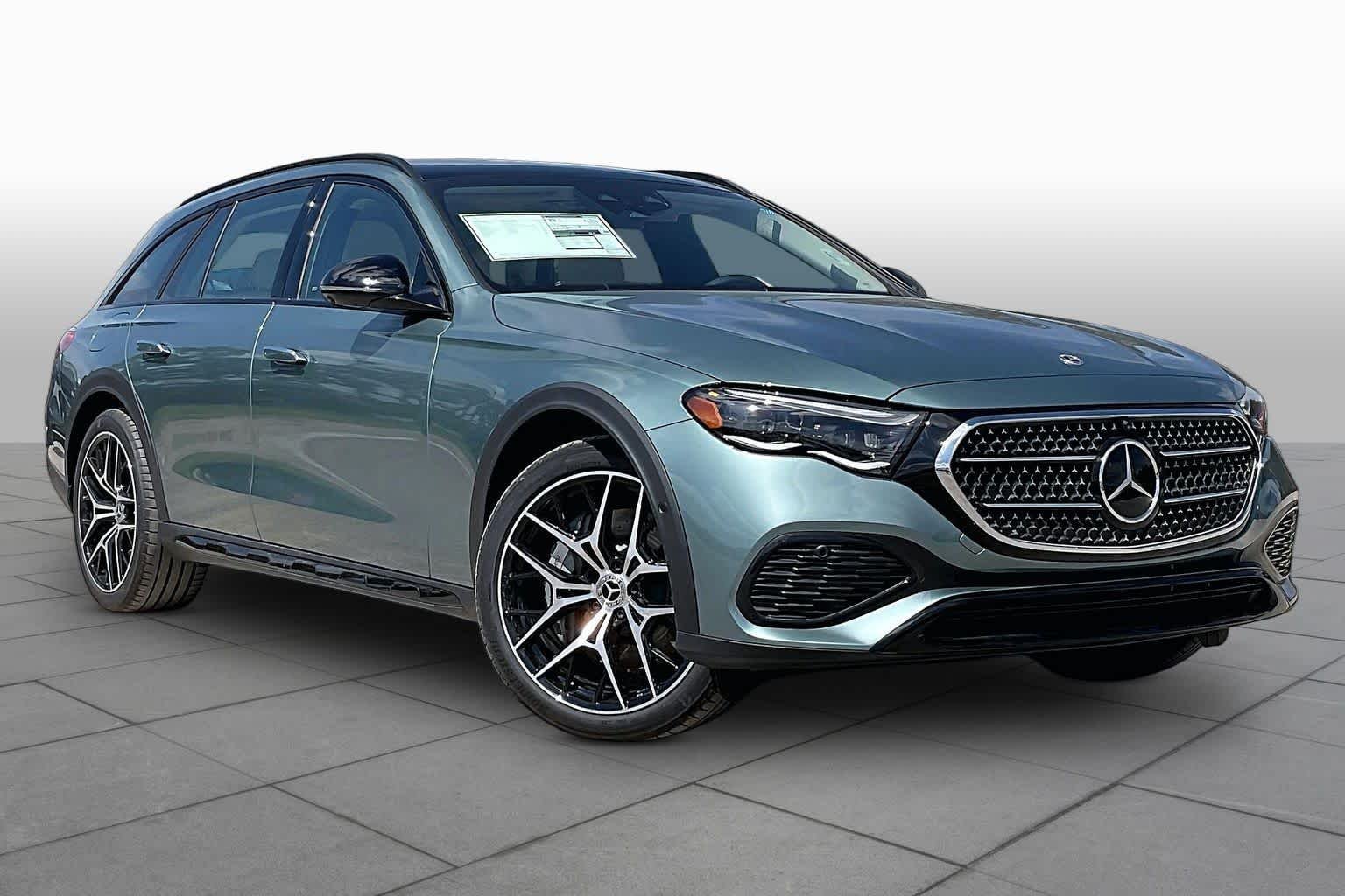 New 2026 Verde Silver Metallic Mercedes-Benz E 450 image 17