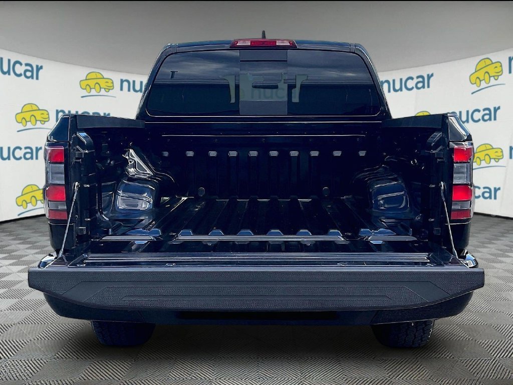 Used 2025 Black Nissan PRO-4X image 31