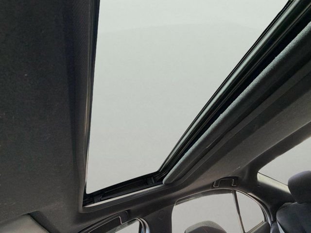 Used 2017  Mitsubishi ES image 23