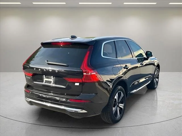 Used 2023 Black Stone Volvo Plus Bright Theme image 5