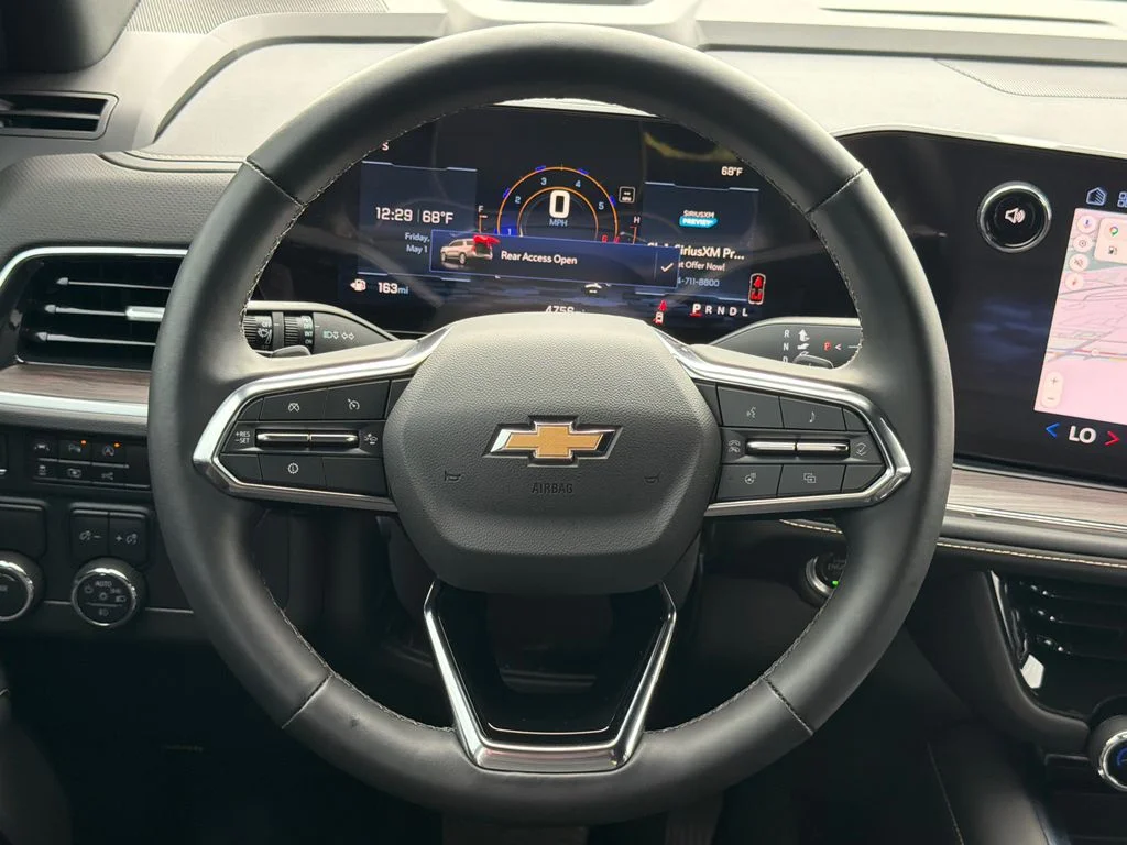 Used 2025 Black Chevrolet Premier image 24