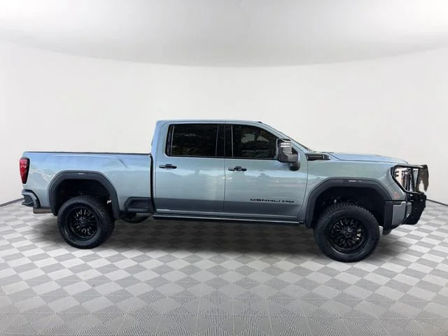Used 2024 Sterling Metallic GMC Denali Ultimate image 4