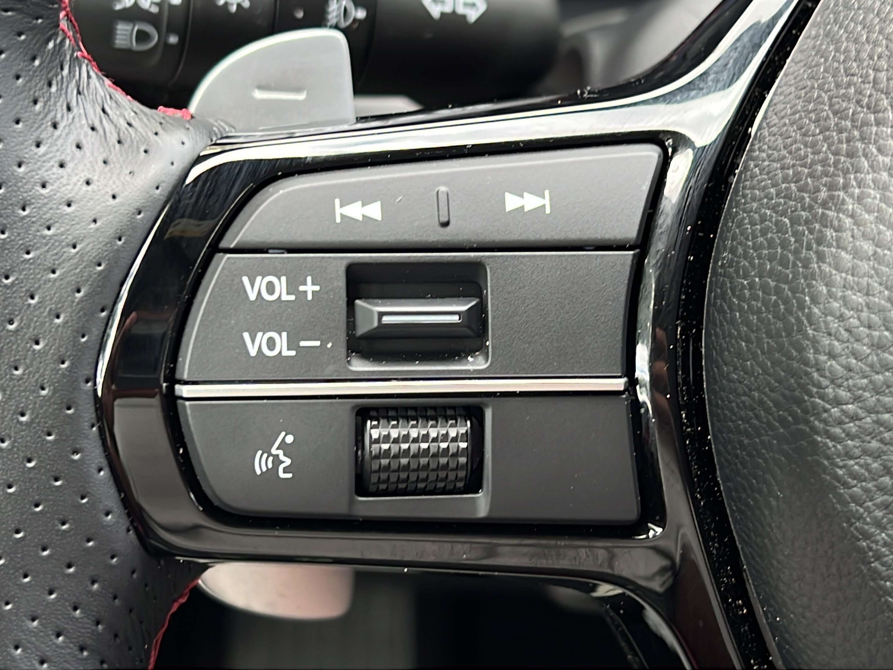 Used 2025 Urban Gray Pearl Acura w/A-Spec Package image 19