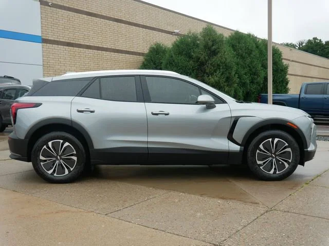 2025 Chevrolet Blazer EV LT - Photo 8