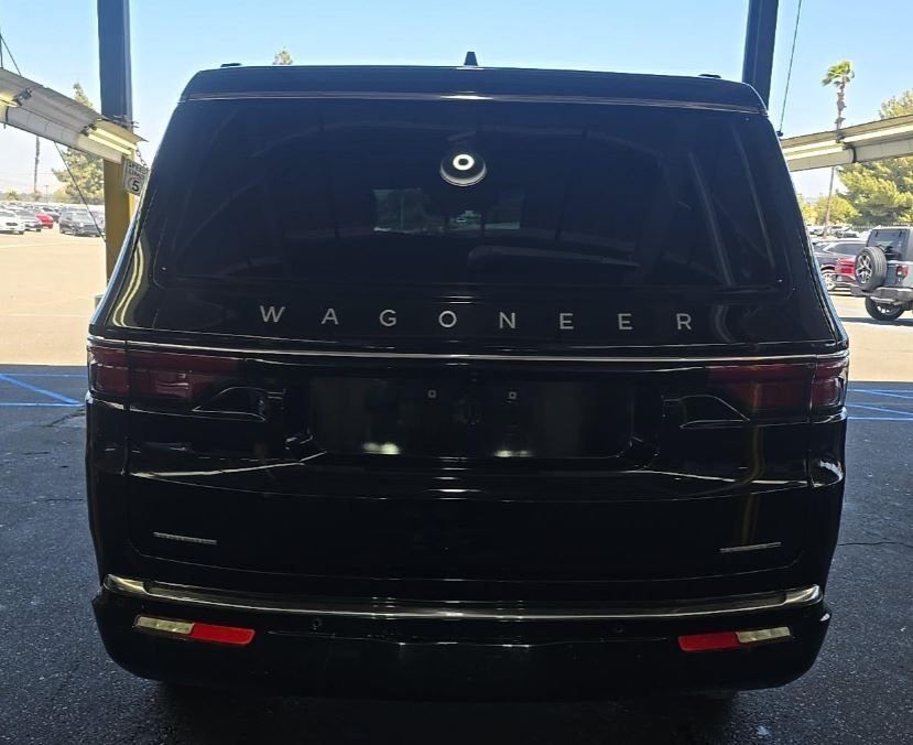 Used 2023 Black Jeep Series III image 5