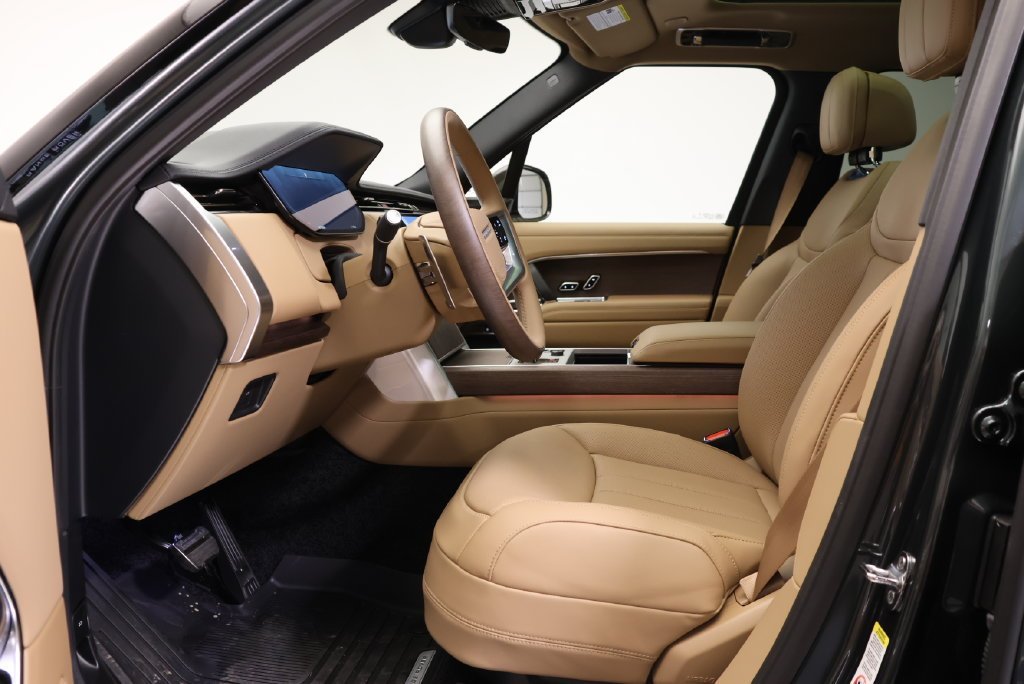 New 2027 Belgravia Green LAND ROVER SE image 29