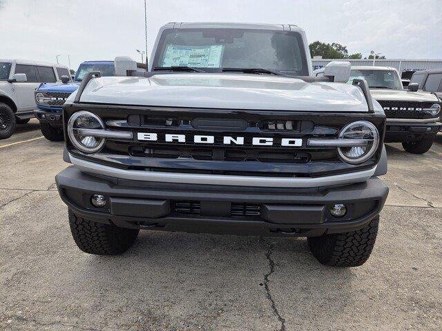 New 2026 Avalanche Gray Ford Outer Banks® image 8