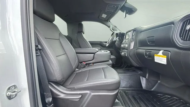 2025 GMC Sierra 2500HD Pro - Photo 11