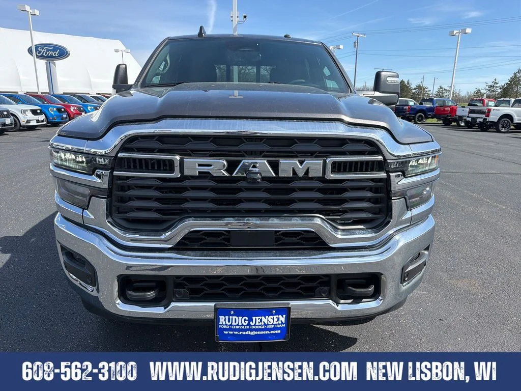 New 2026 Granite Crystal Metallic Clearcoat RAM Big Horn image 8