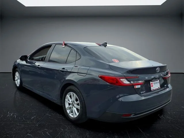Used 2025  Toyota LE image 6
