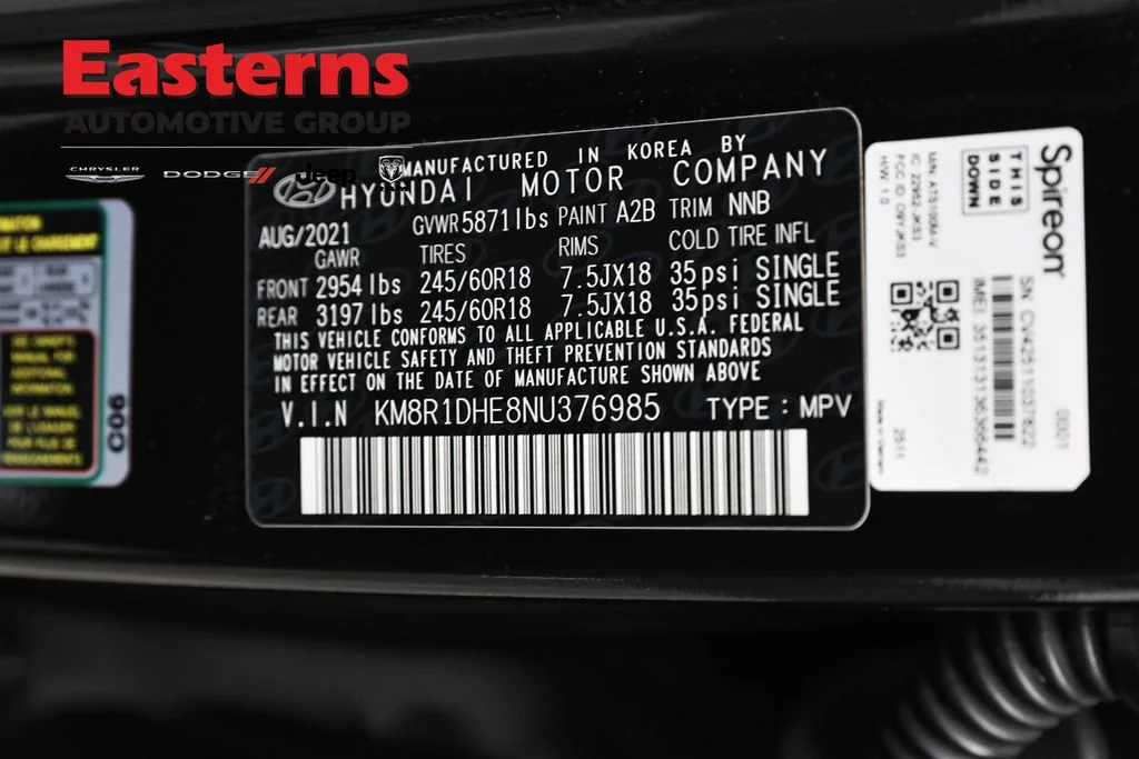 Used 2022 Black Hyundai SE image 36