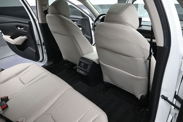 Used 2024 Platinum White Pearl Honda EX-L image 10