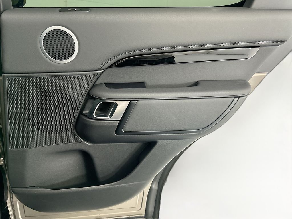 2025 Land Rover Discovery S - Photo 26