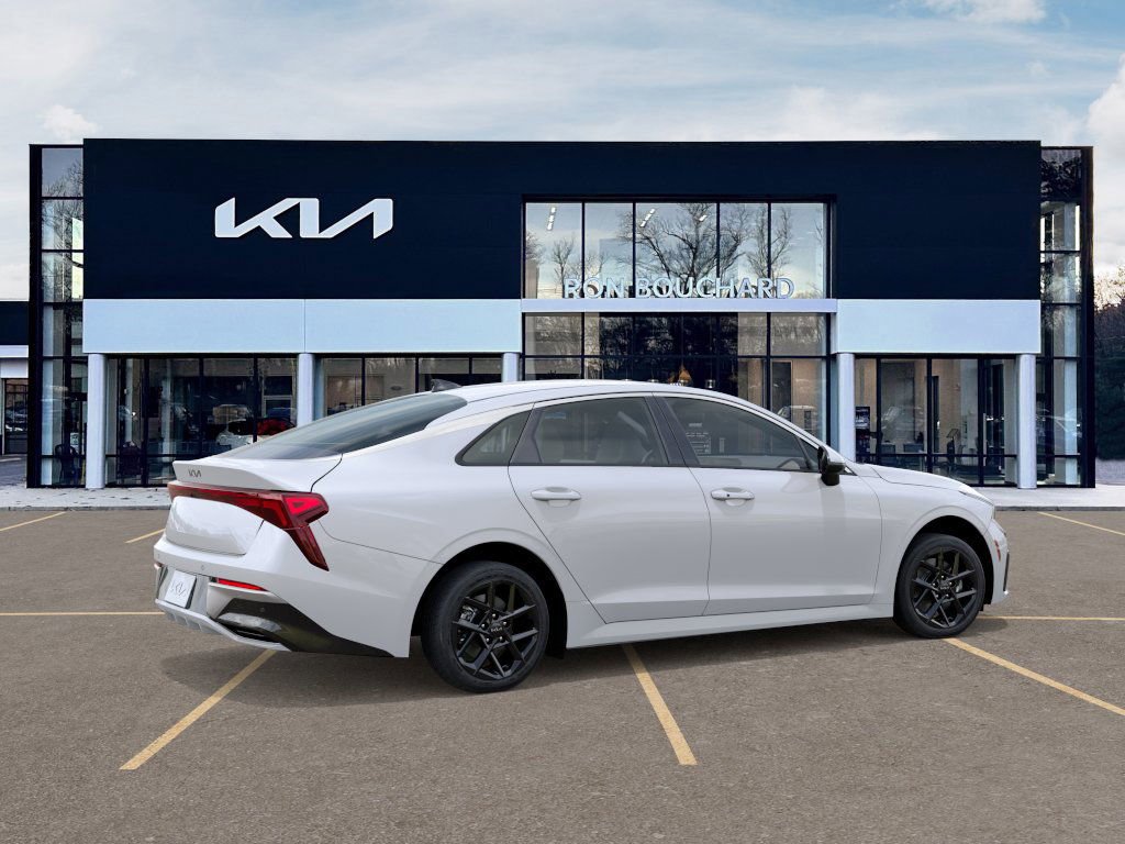 2026 Kia K5 LXS - Photo 6