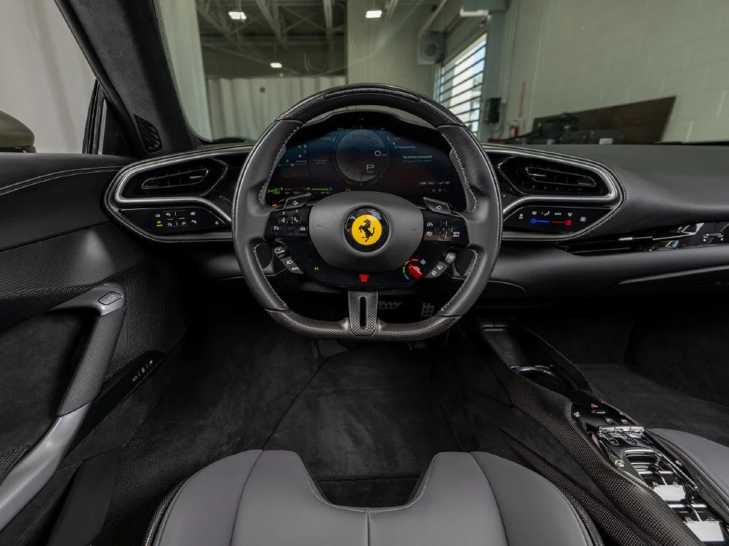Certified Used 2025 Verde Masoni Opaco Ferrari  image 28
