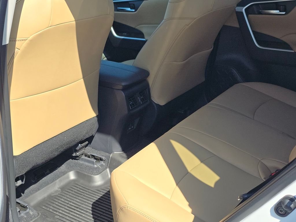 Used 2025 Beige Toyota XLE Premium image 20