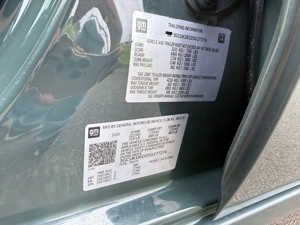 Used 2025 Cypress Gray Chevrolet LT image 42