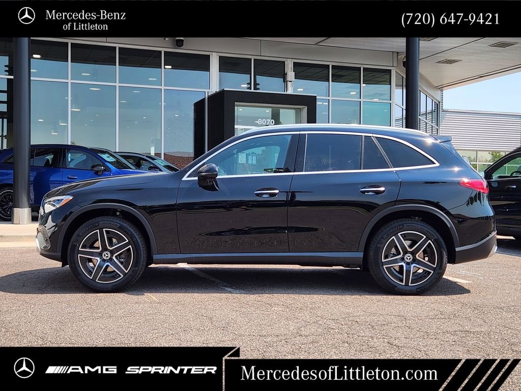 New 2026 Black Mercedes-Benz GLC 300 image 4