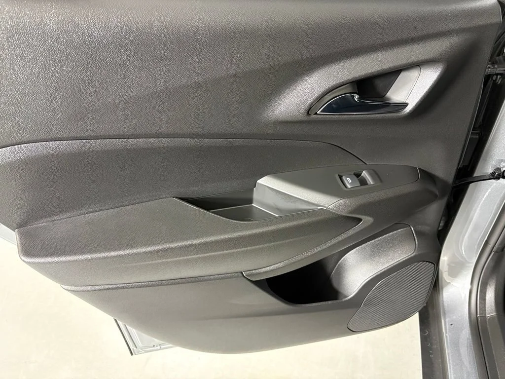 New 2026 Sterling Gray Metallic Chevrolet 2RS image 37