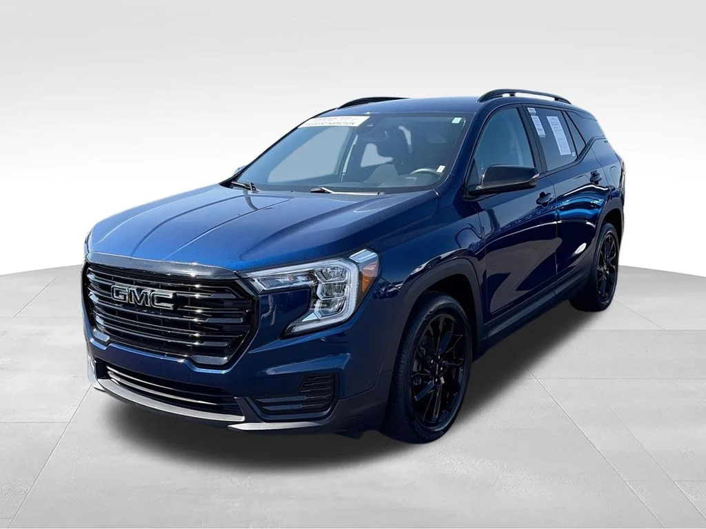 Used 2023 Blue GMC SLE image 5