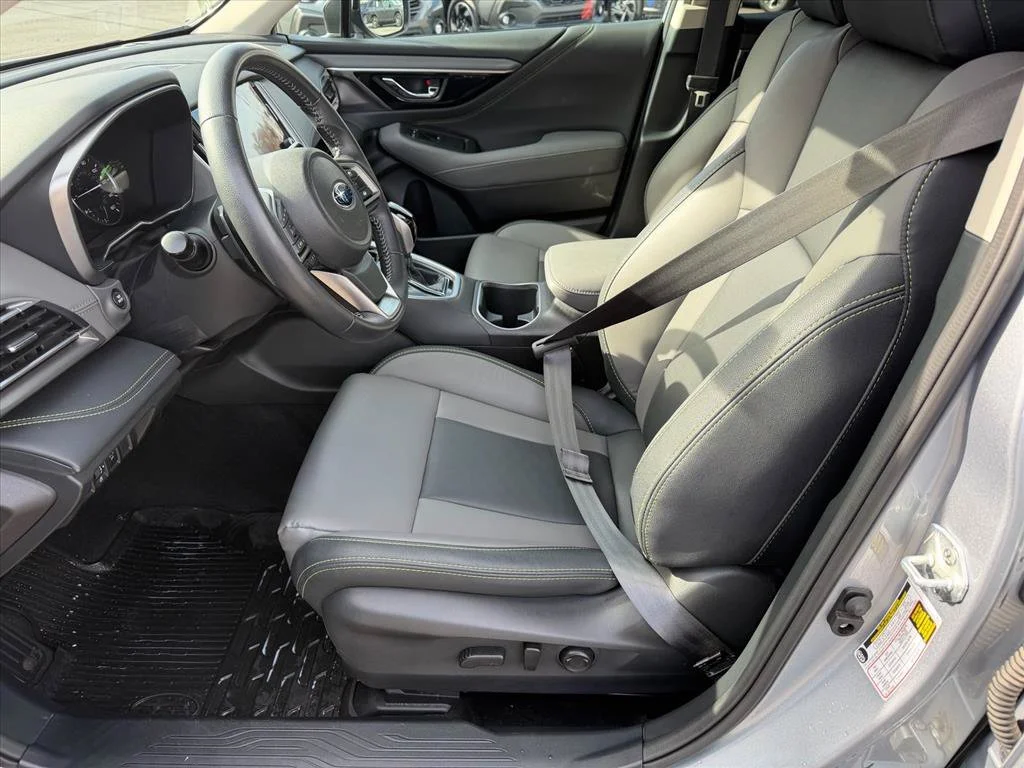 Used 2023 Silver Subaru Onyx Edition image 8