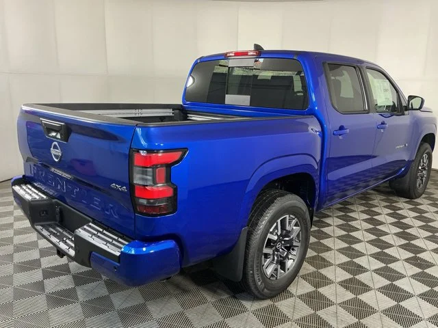 New 2027 Blue Nissan SV image 8