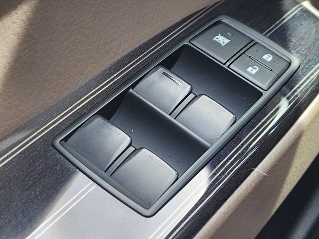 Used 2021 Nightfall Mica Lexus 460 image 30