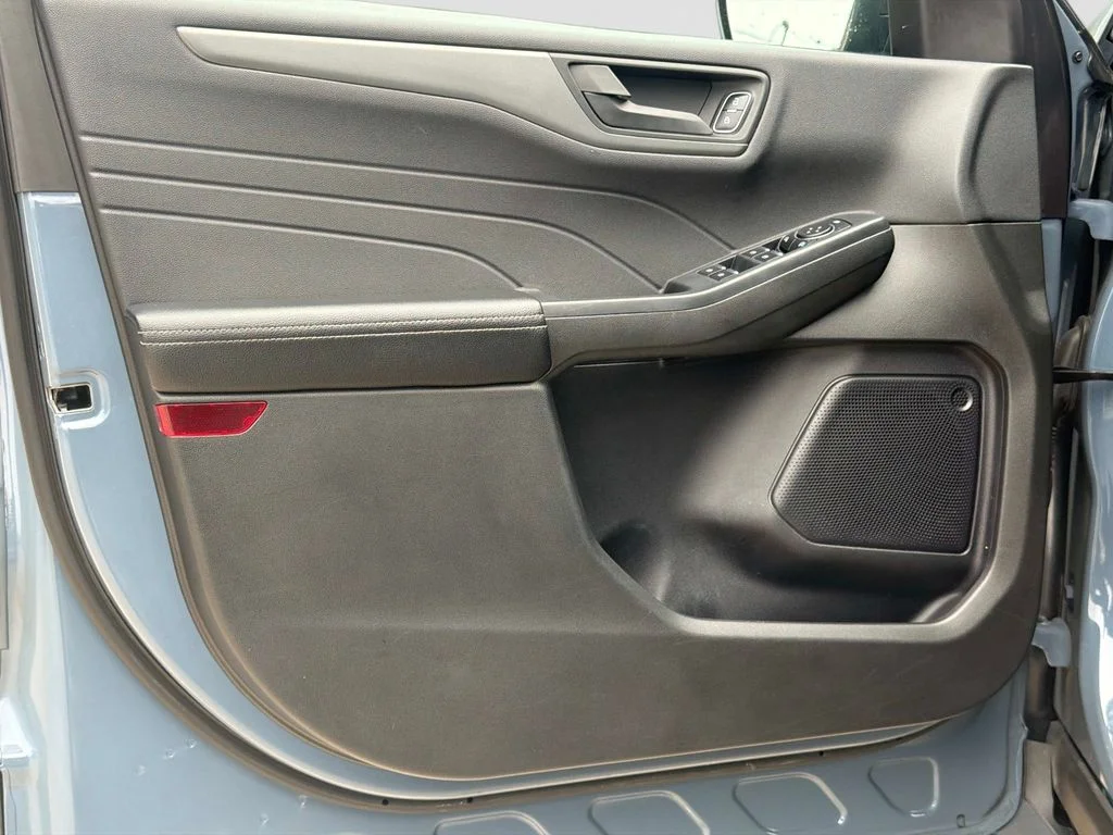 Used 2024 Vapor Blue Ford Active image 18