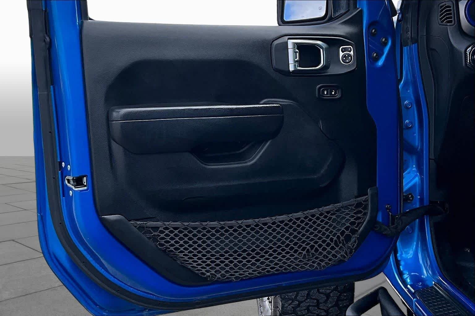 Used 2022 Hydro Blue Pearlcoat Jeep Unlimited High Tide image 21