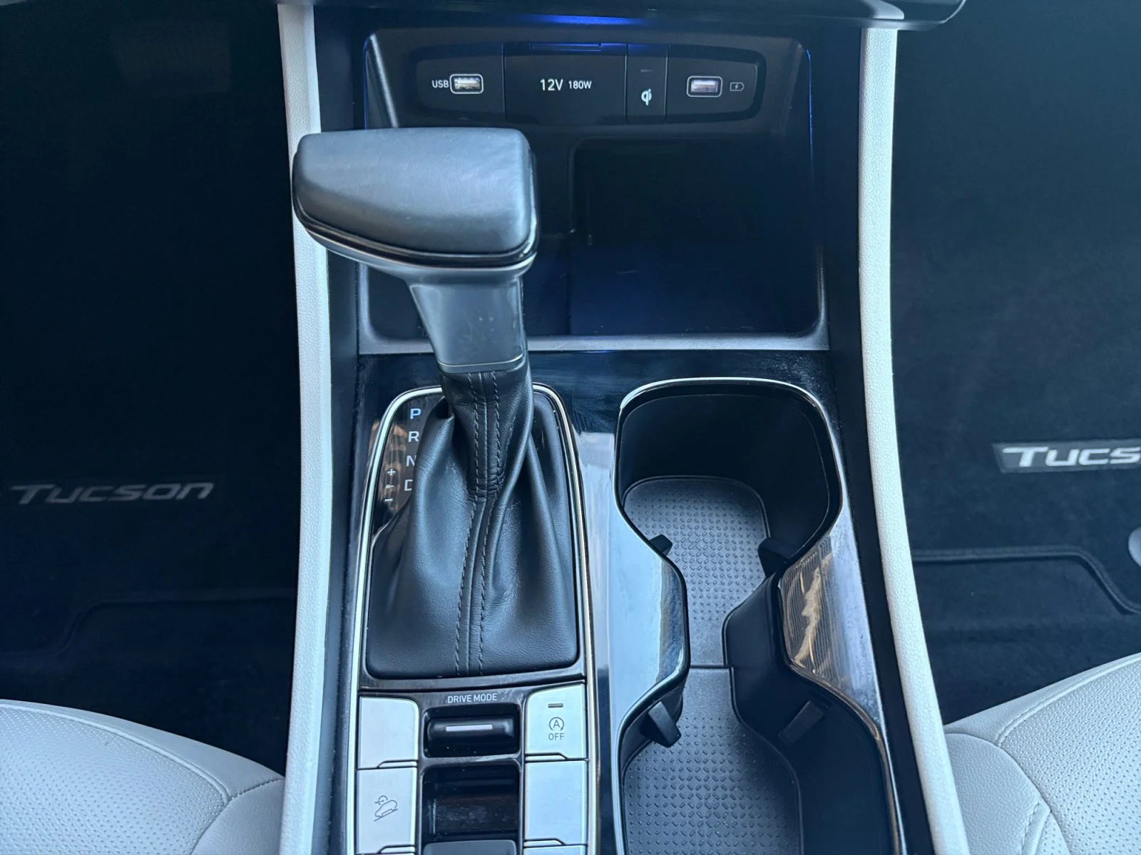 Used 2024 Shimmering Silver Hyundai SEL image 15
