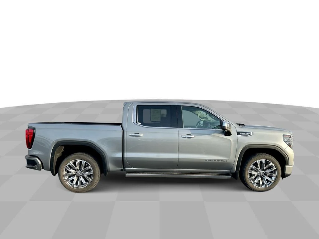 Used 2023 Silver GMC Denali image 25