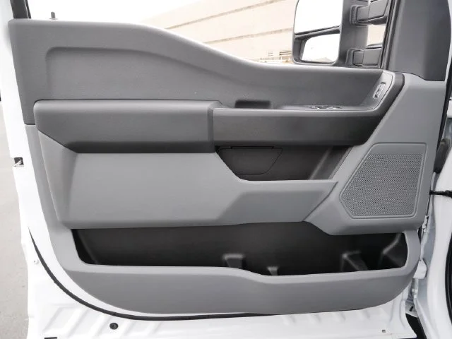 Used 2023 White Ford XL image 19