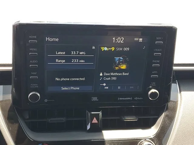 Used 2022 Wind Chill Pearl Toyota LE image 17
