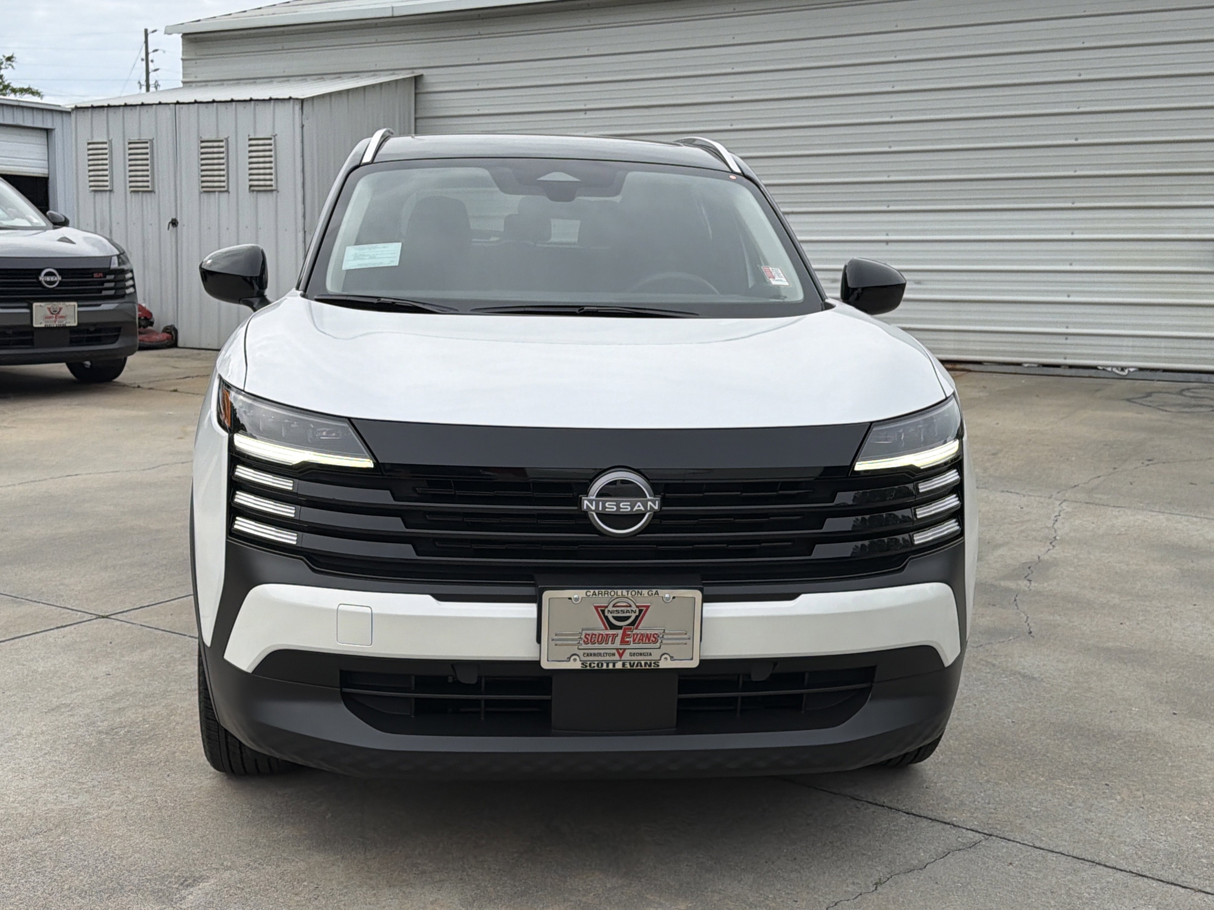 New 2026 Aspen White Tricoat/Super Black Nissan SV image 3