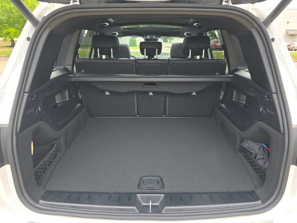 New 2026 Polar White Mercedes-Benz GLB 250 image 51