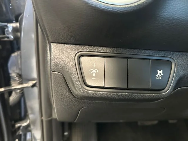 Used 2024 Gray Kia LXS image 21