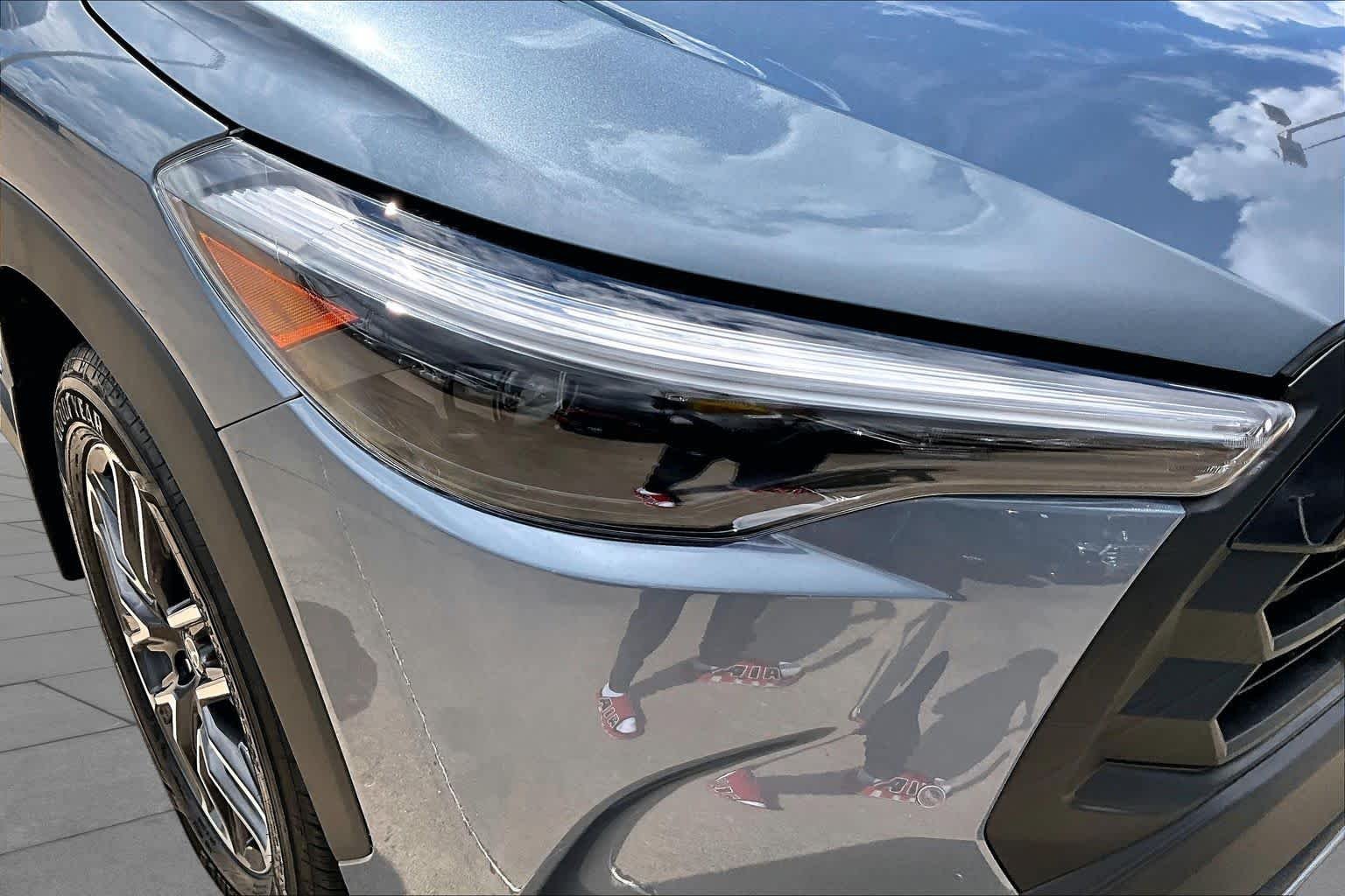 Used 2026 Celestite Toyota XLE image 28