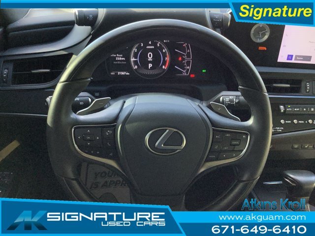 Used 2023 Red Lexus ES 350 Luxury image 12