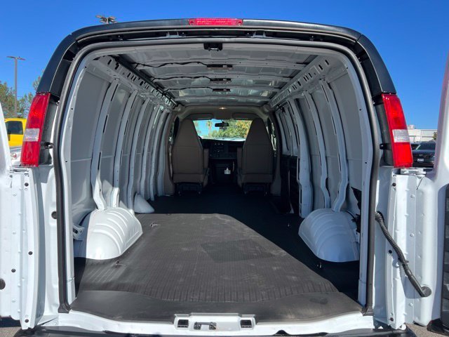 2026 Chevrolet Express Cargo Work Van - Photo 6