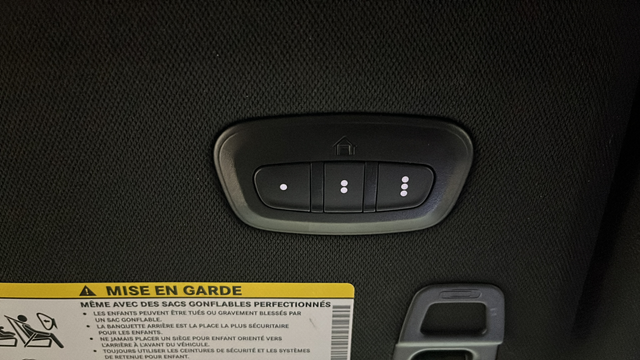 Used 2024 Diamond Black Crystal Pearlcoat Jeep Limited image 35