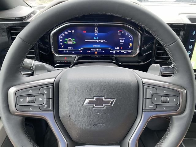 Used 2025 White Chevrolet ZR2 image 22