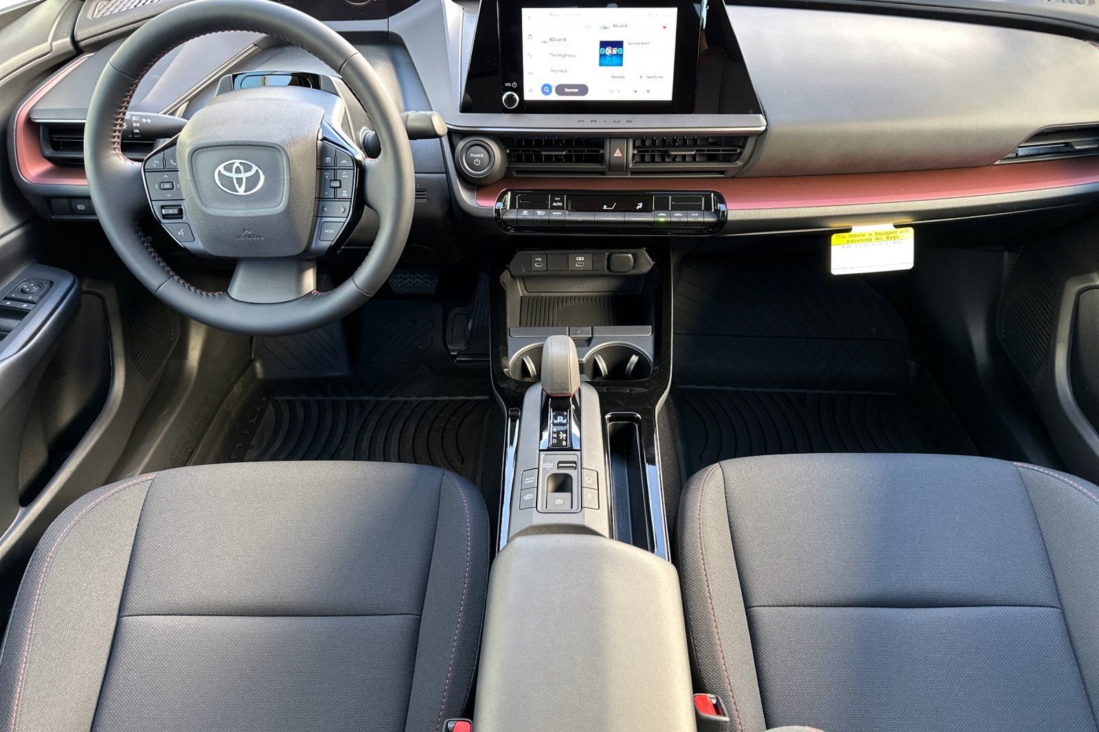 2026 Toyota Prius Plug-in Hybrid SE - Photo 13