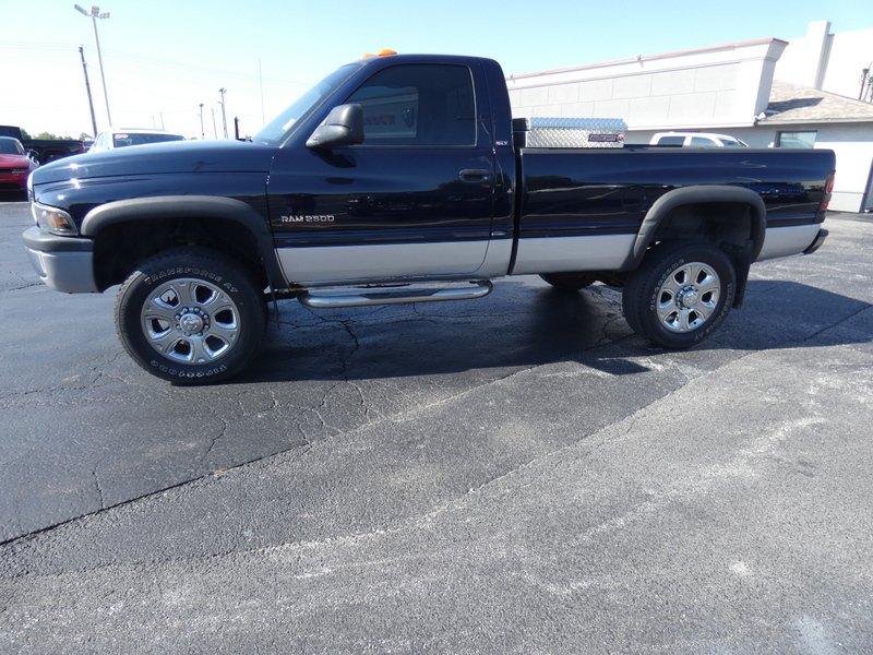 2000 Dodge Ram 2500's photo