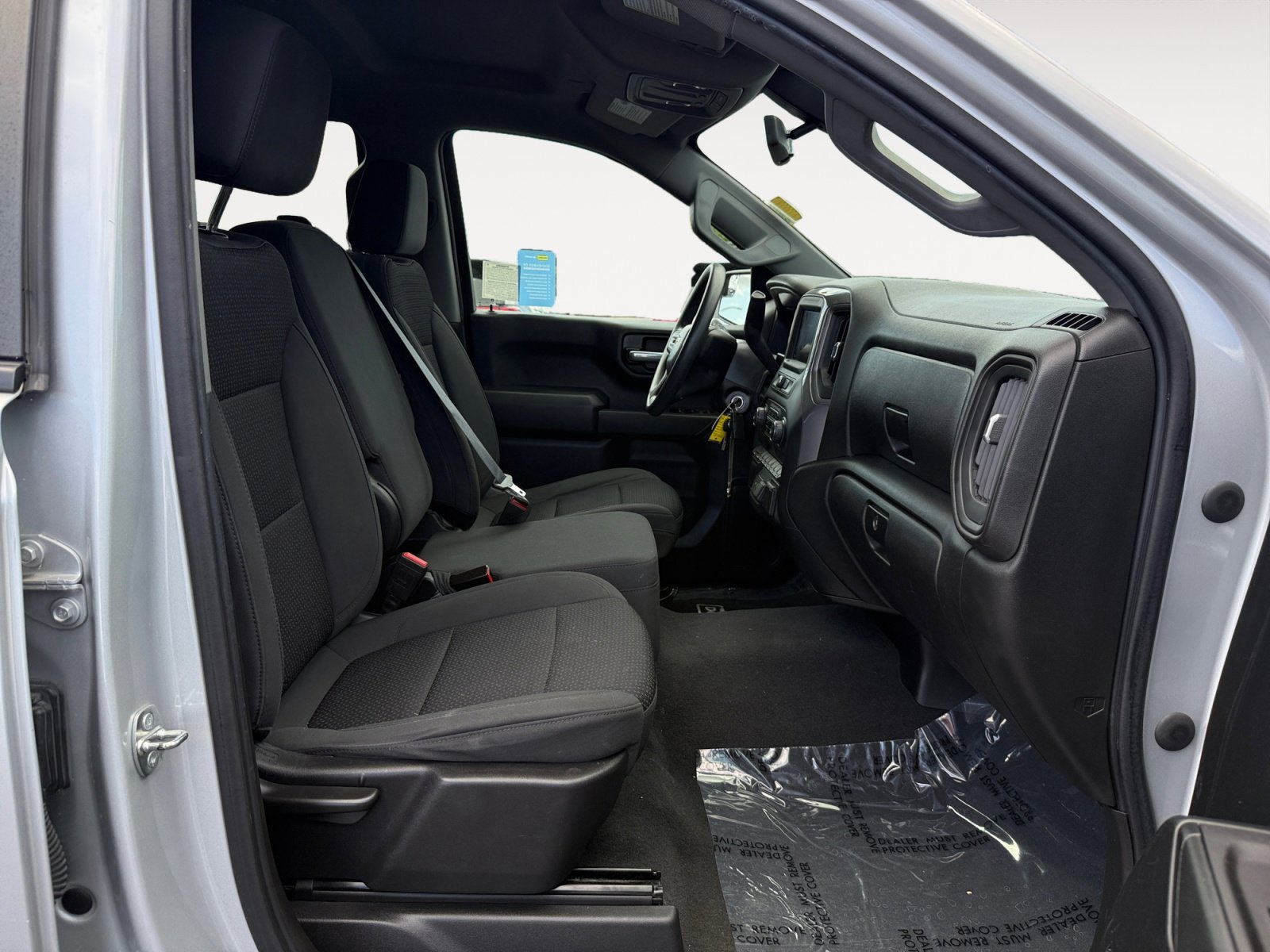 Used 2021 Silver Ice Metallic Chevrolet Custom image 19