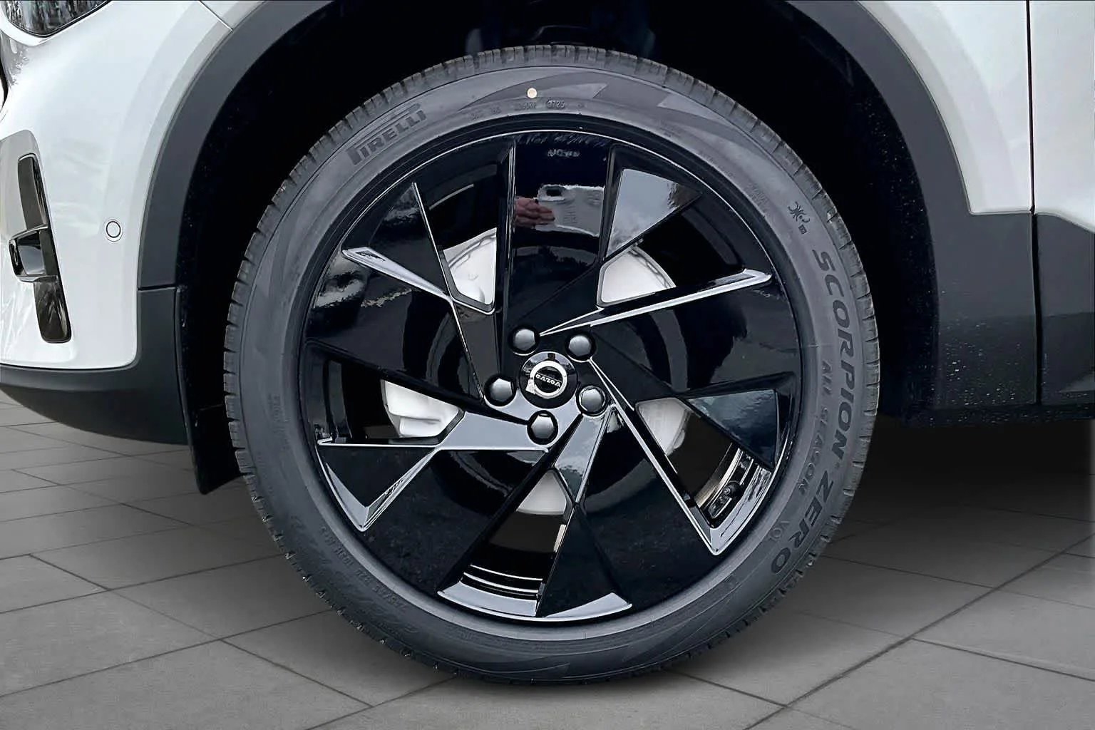 New 2026 Crystal White Volvo Ultra image 16