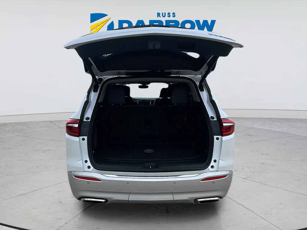 Used 2019 White Buick Essence image 30