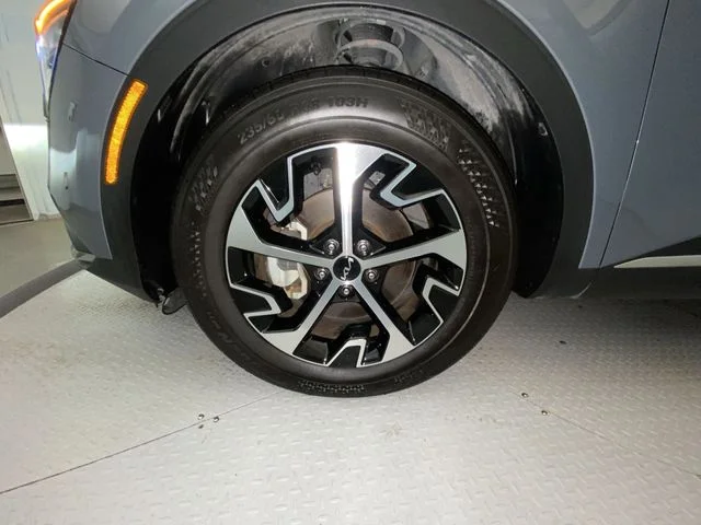 Used 2024 Silver Kia EX image 10