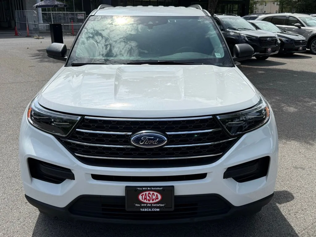 Used 2023 White Ford XLT image 2