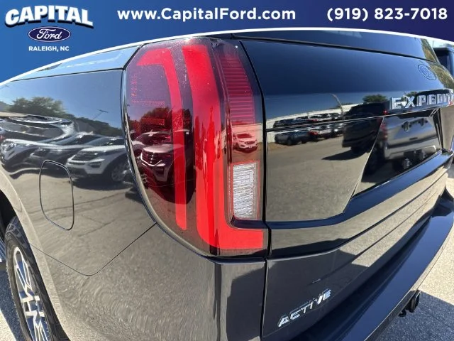 Used 2025 Gray Ford Active image 15